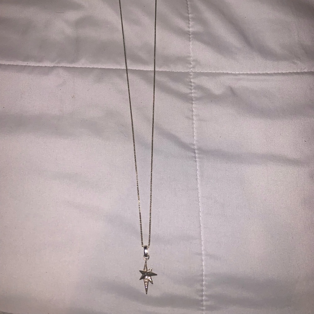 ⭐️ Kendra Scott Charm Necklace⭐️